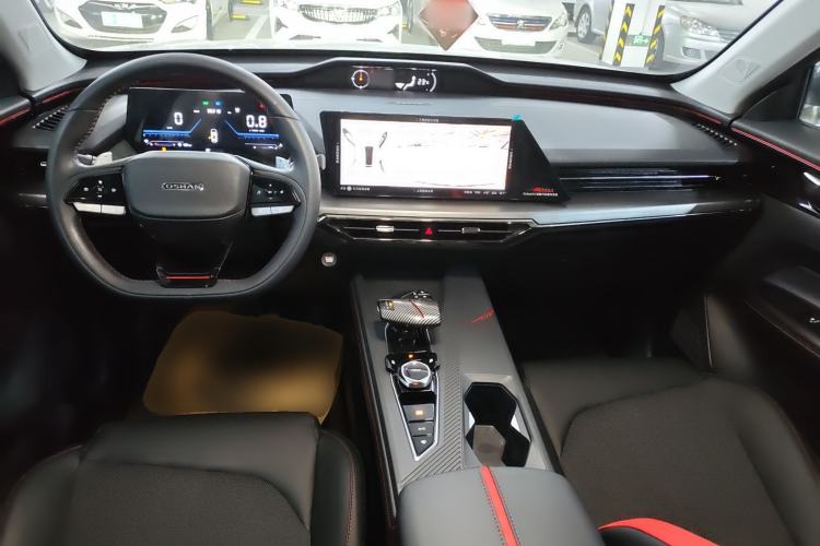 Used CHANGAN OSHAN Z6 2022 Blue Whale 1.5T DCT Luxury Model Center Console