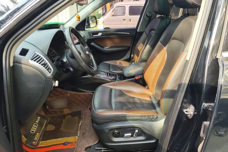 Used Audi Q5 2018 Collector's Edition 40 TFSI Technology Model