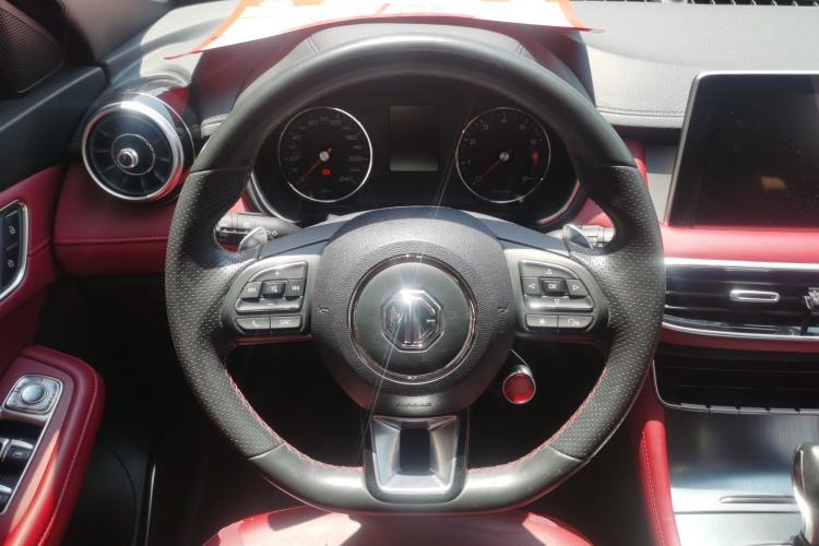 Used MG HS 2019 20T Automatic Two-Wheel Drive Trophy Super Sport Version China VI Standard Steering Wheel