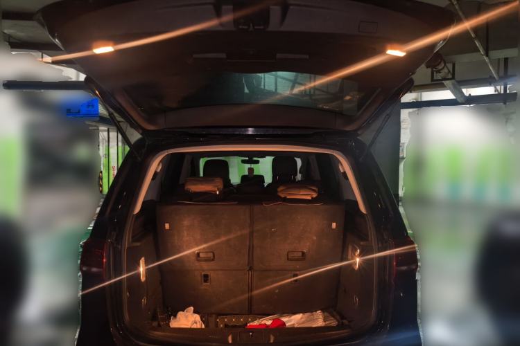 Used Volkswagen Sharan 2016 380TSI Comfort Edition 7-Seater Trunk