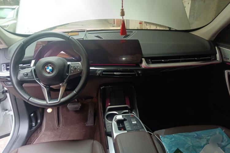 Used BMW X1 2024 sDrive25Li X Design Package Center Console