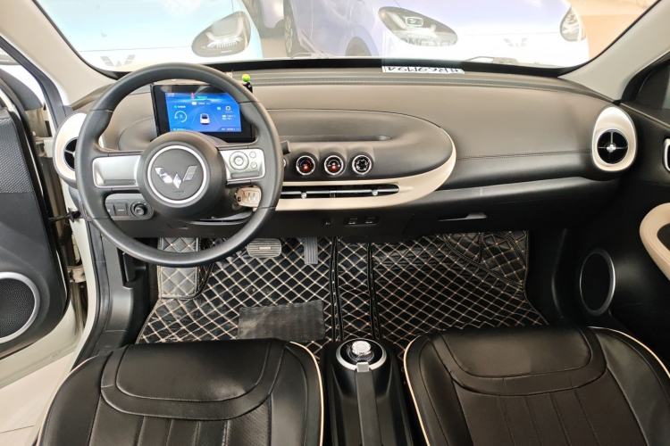 Used Wuling Bingo 2023 203km Light Edition Center Console