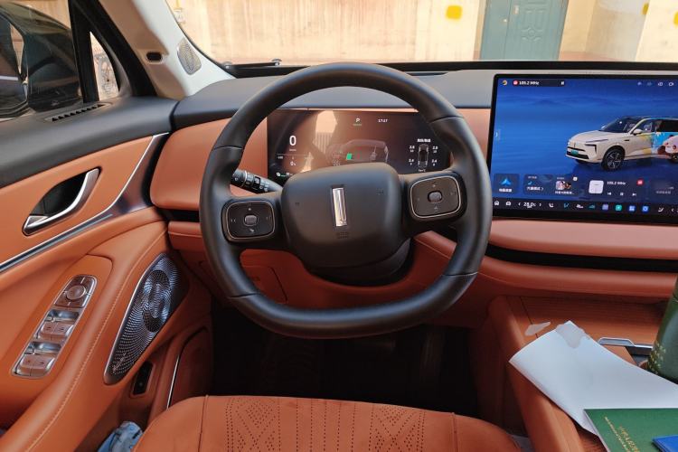 Used Wey Lanshan 2025 Four-Wheel Drive Max