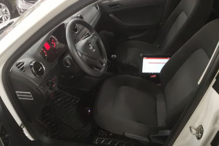 Used Volkswagen Jetta 2017 1.5L Manual Fashion Edition
