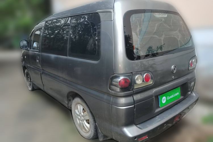 Used FORTHING Lingzhi 2013 M3 1.6L 7-seat Standard Model
