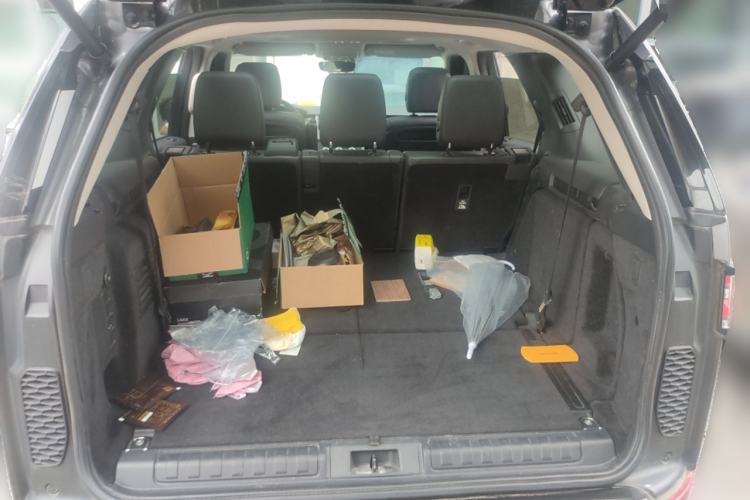 Used Land Rover Discovery 2020 2.0T 30th Anniversary Special Edition Trunk