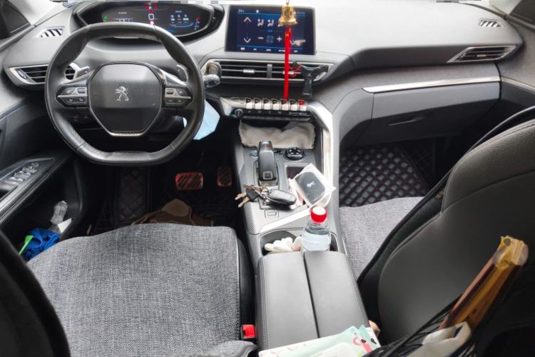 Used Peugeot 4008 2017 380THP Luxury Edition Center Console