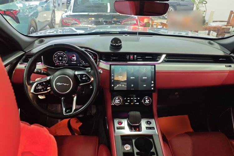 Used Jaguar F-PACE 2021 340 PS R-Dynamic SE
