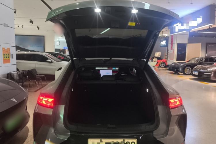 Used BYD Song L EV 2025 Intelligent Driving Version 662 km LiDAR Excellence Edition Trunk