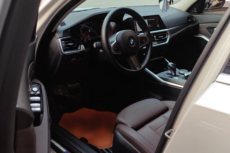 Used BMW 3 Series 2020 325i M Sport Package Driver Seat