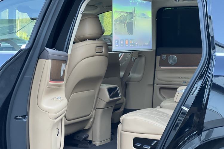 Used Hima AITO M9 2025 Extended-Range Ultra Version 52 kWh 6-Seater Interior 2