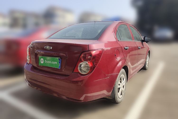 Used Chevrolet Aveo Sonic 2011 Sedan 1.4L MT SL