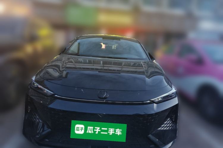 Used CHANGAN UNI-V 2022 1.5T Sport Edition Front