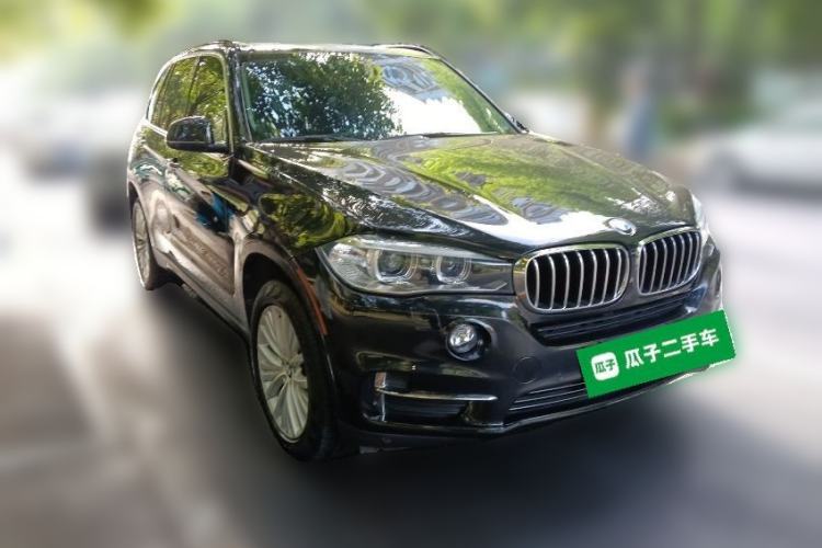 Used BMW X5  Front Right 45 Deg