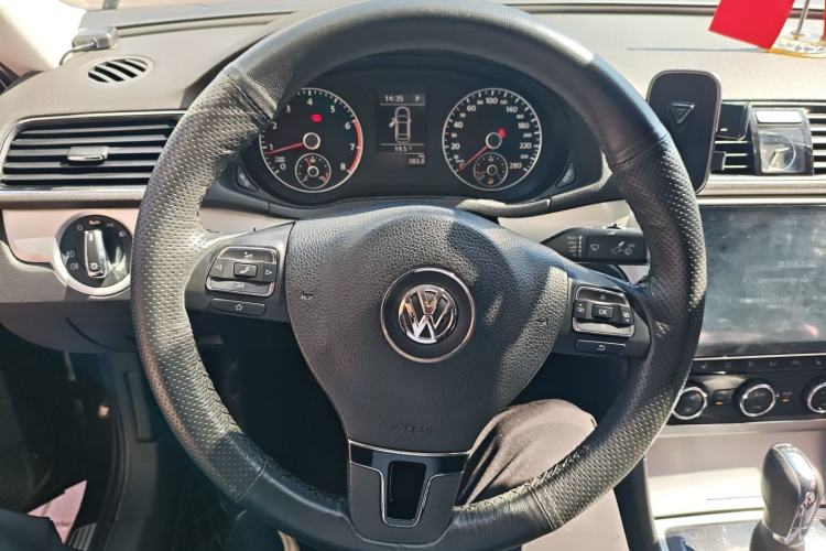 Used Volkswagen Passat 2015 1.8TSI DSG Prestige Edition