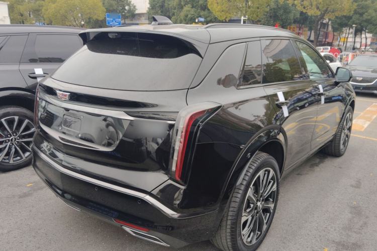 Used Cadillac XT5 2025 2.0T Platinum Edition
