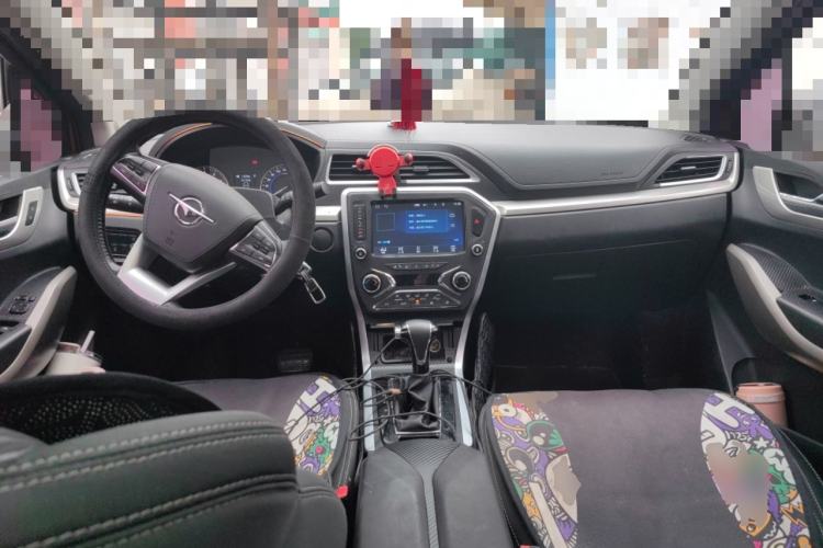 Used Haima S5 Youth Edition 2018 1.6L CVT Luxury Model Center Console