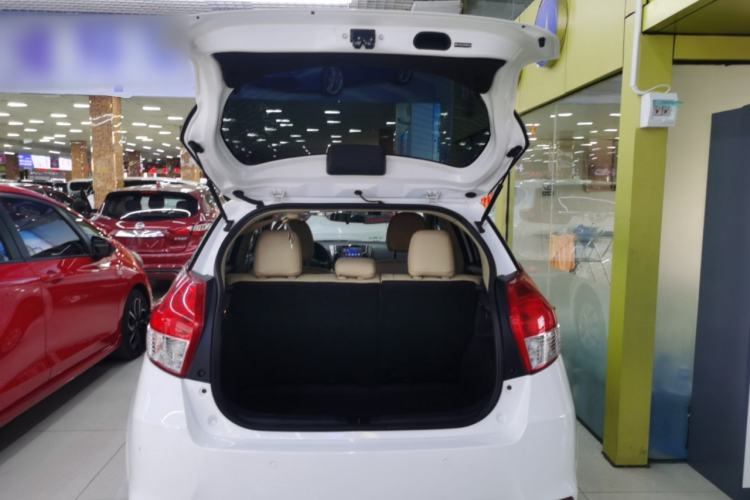 Used Toyota YARiS L Zhi Xuan 2015 1.5E Automatic Charm Edition