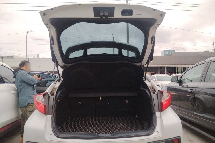 Used Toyota C-HR 2022 2.0L Leading Edition