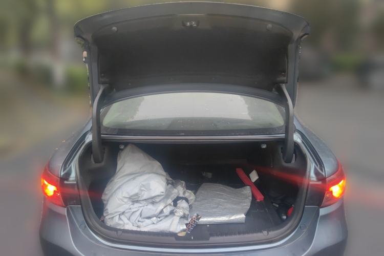 Used Mazda Atenza 2017 2.5L Blue Sky Prestige Edition Trunk