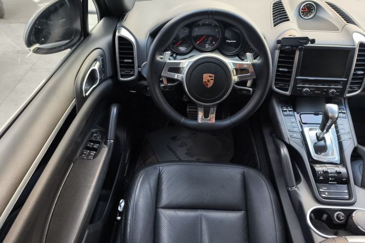 Used Porsche Cayenne 2014 Cayenne Platinum Edition 3.0T
