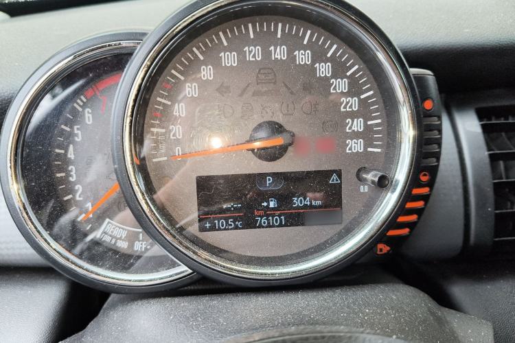 Used MINI 2014 1.5T COOPER Fun
