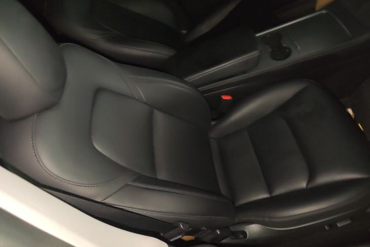 Used Tesla Model Y 2023 Rear-Wheel-Drive Version