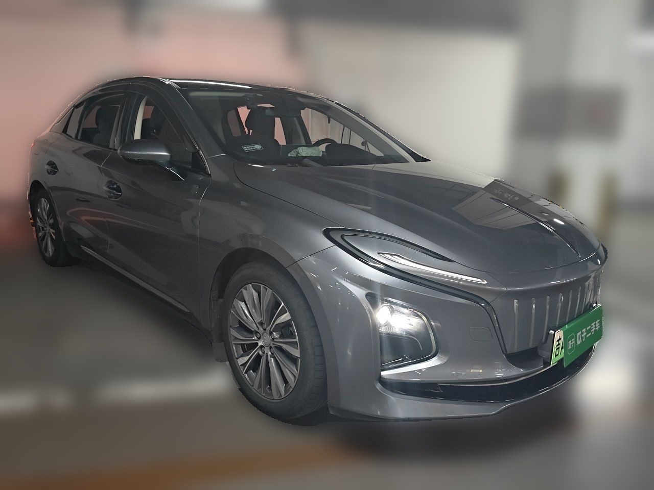 Hongqi E-QM5 2023 620km PLUS — снимка 3