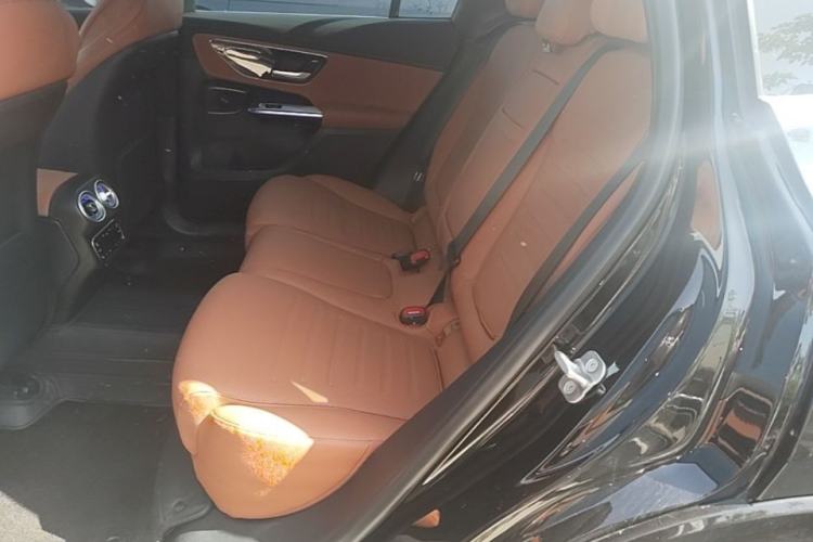 Used Mercedes-Benz GLC 2024 Refreshed GLC 300 L 4MATIC Dynamic Version 5 Seats