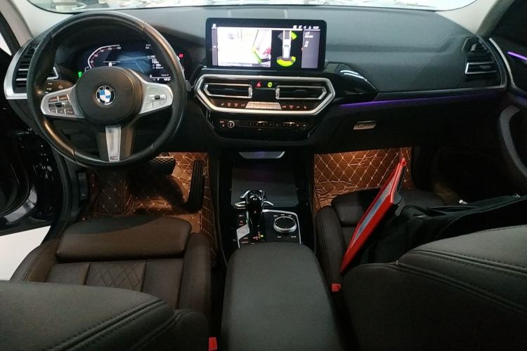 Used BMW X3 2023 xDrive25i M Sport Package Center Console