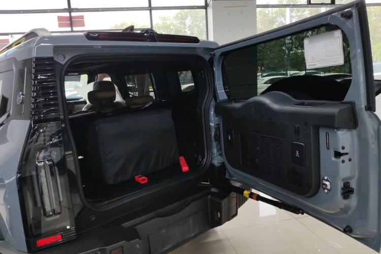 Used JETOUR Traveler 2023 2.0T All-Wheel Drive Conquer PRO