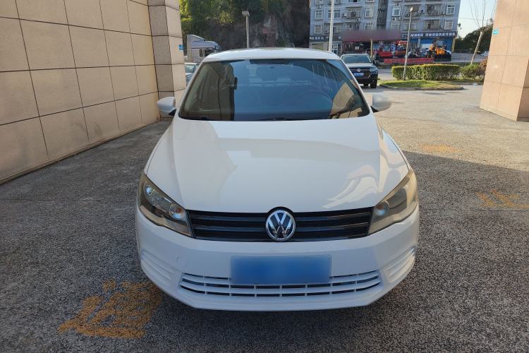 Used Volkswagen Jetta 2015 Zhuihui Edition 1.4L Manual Fashion Model
