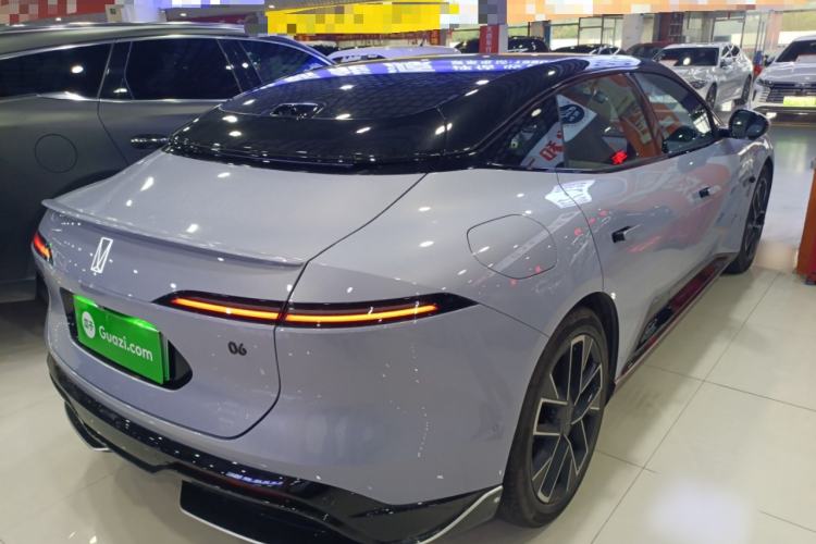 Used Avatr 06 2025 Pro Range-Extended Edition Rear Right 45 Deg