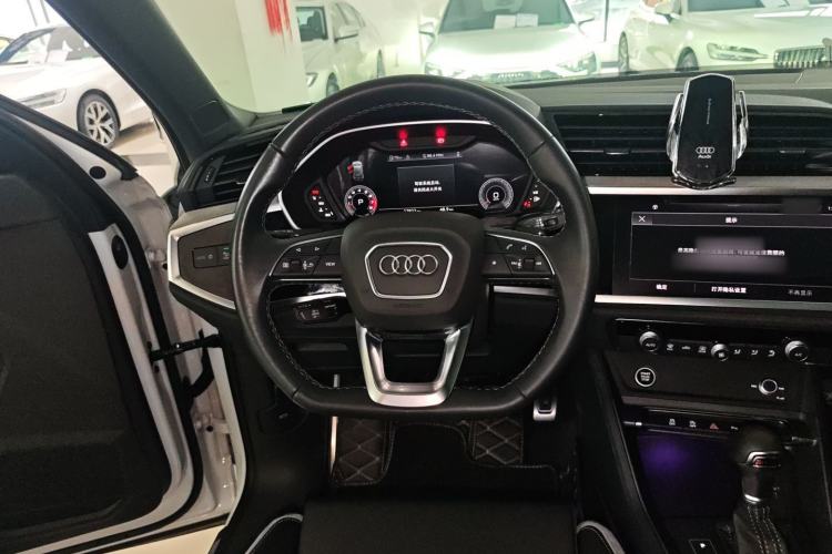 Used Audi Q3 2024 35 TFSI Fashion Dynamic Edition
