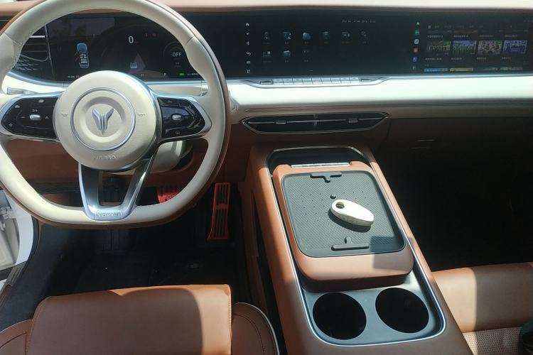 Used VOYAH FREE 2024 Ultra-Long Range Intelligent Driving Version Center Console