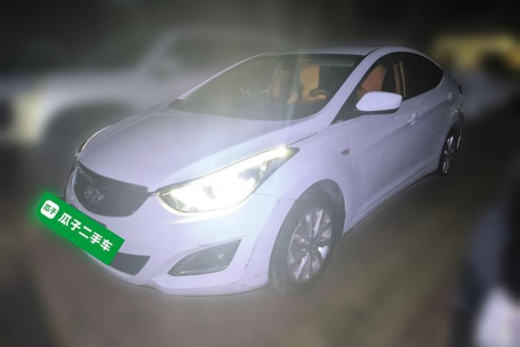 Used Hyundai Elantra (5th Generation / Langdong) 2016 1.6L Automatic Smart Version