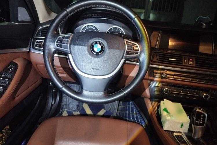 Used BMW 5 Series 2014 520Li Elegant Model
