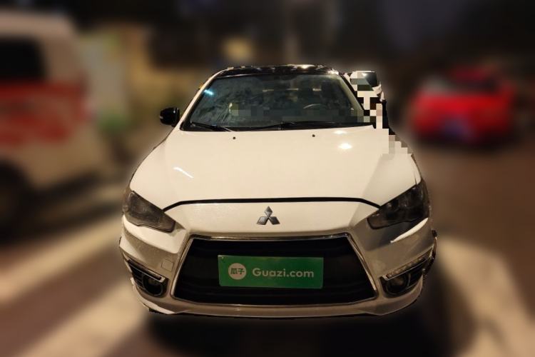 Used Mitsubishi Lancer EX 2016 1.8L Manual Black-and-White Retro Edition