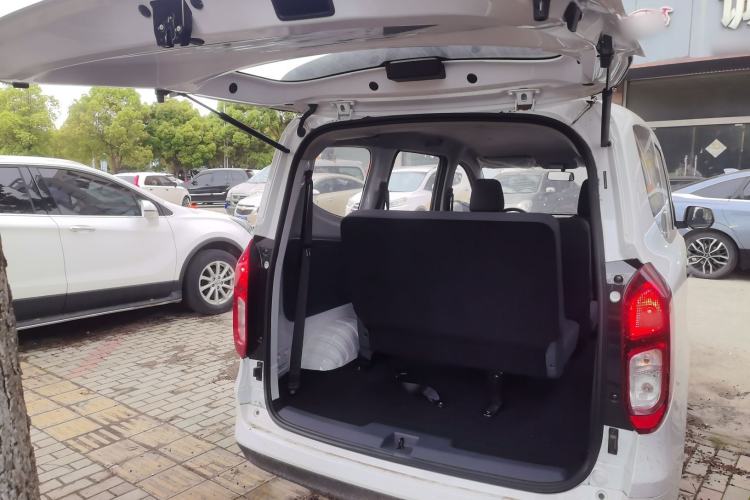 Used Wuling Hongguang New Energy 2024 All-Electric Model 300KM Practical Version Trunk