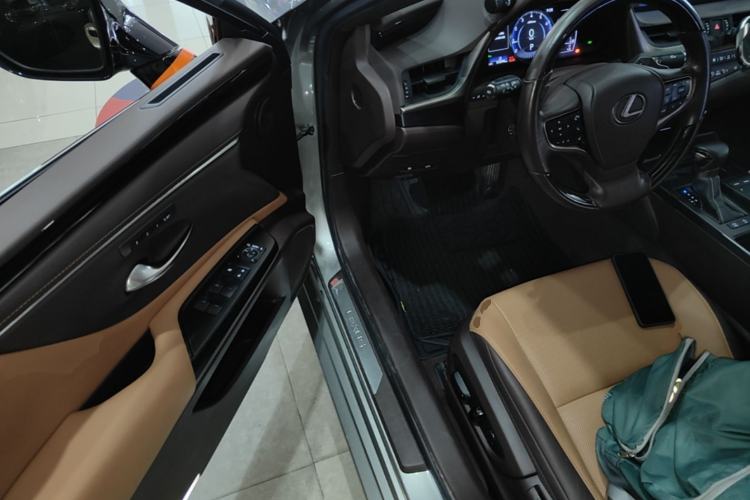 Used Lexus ES 2020 200 Luxury Edition
