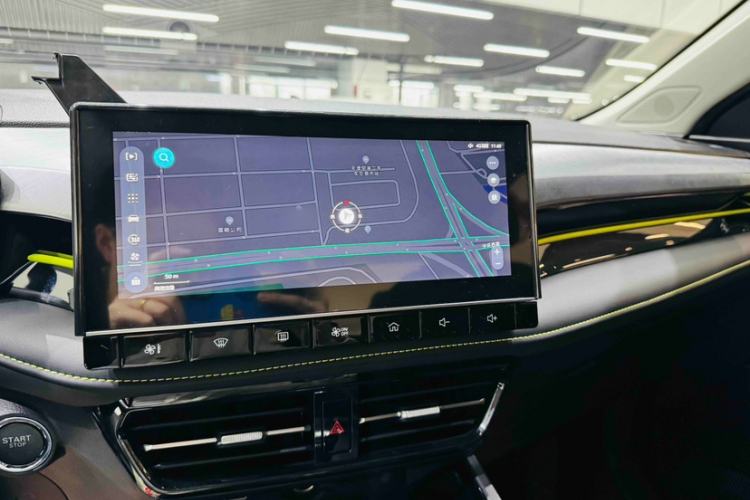 Used Roewe i5 2021 Revised Version 1.5L CVT Diamond Edition Audio And AC Panel