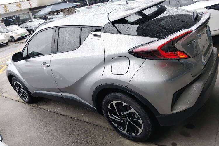 Used Toyota IZOA 2020 2.0L Yichi Version