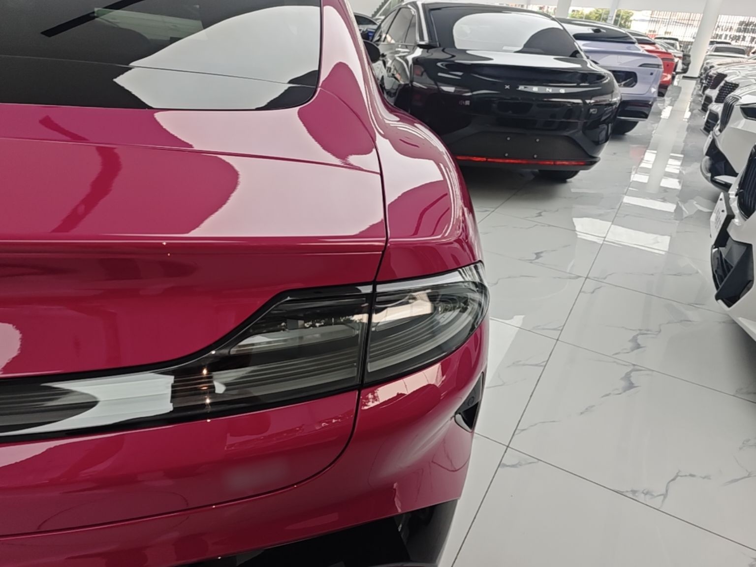 Xiaomi Auto SU7 2024 Rear-Drive Ultra-Long Range Advanced Pro-Level Intelligent Driving Version — снимка 9