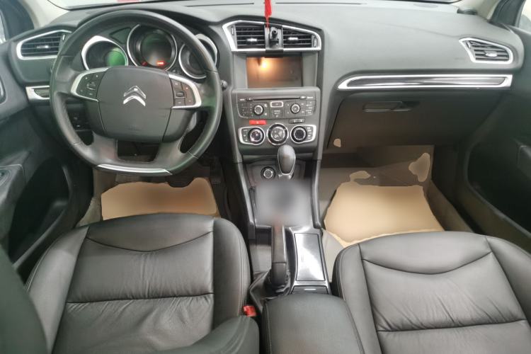 Used Citroen C4L 2014 1.6THP Intelligent Drive Automatic Dynamic Model Center Console