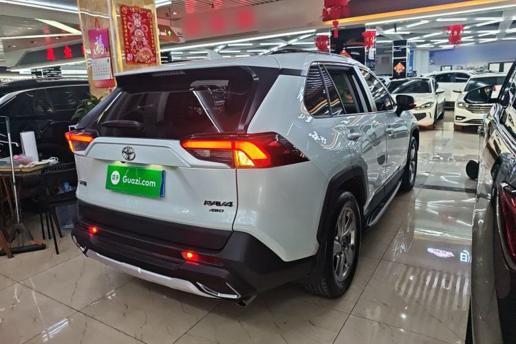 Used Toyota RAV4 2021 2.0L CVT 4x4 Style PLUS Edition