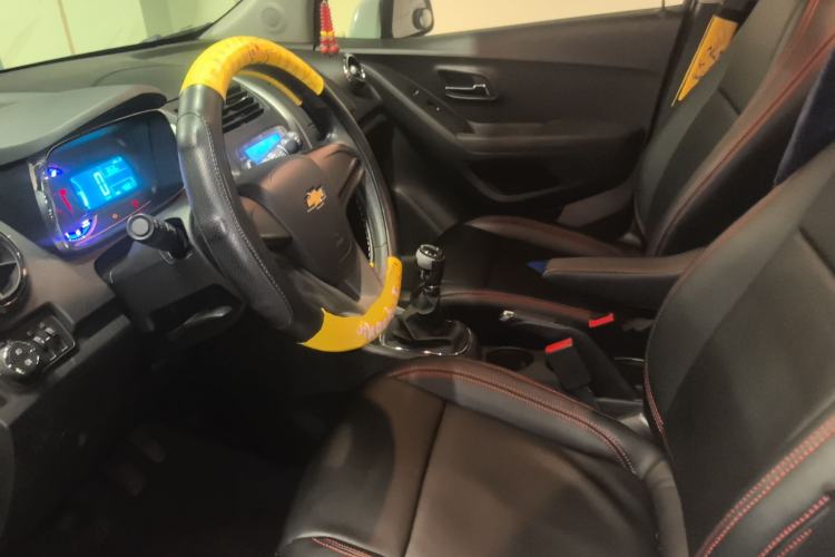 Used Chevrolet Trax 2016 1.4T Manual Two-Wheel Drive Comfort Version with Sunroof