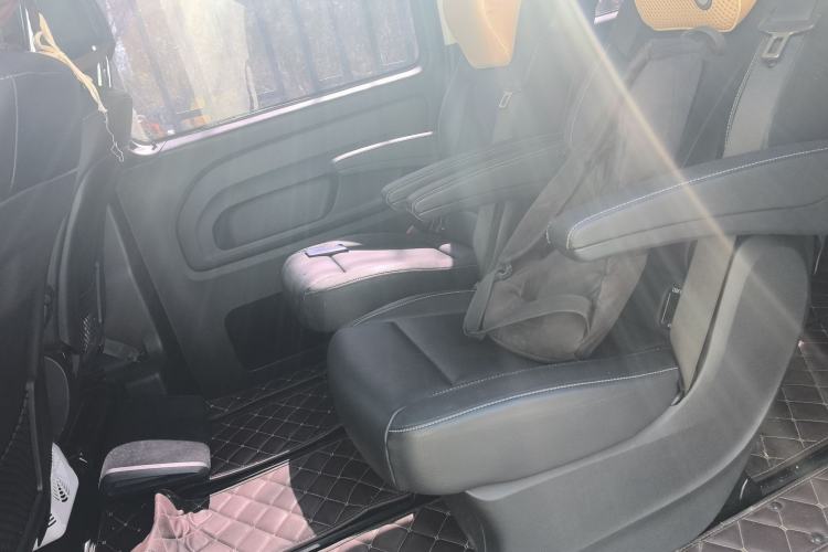 Used Mercedes-Benz Vito 2018 2.0T Business Version China V Emission Standard
