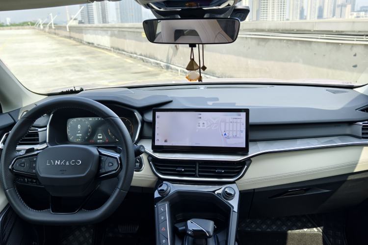 Used Lynk & Co 06 2023 Remix 1.5T Shero Interior 5