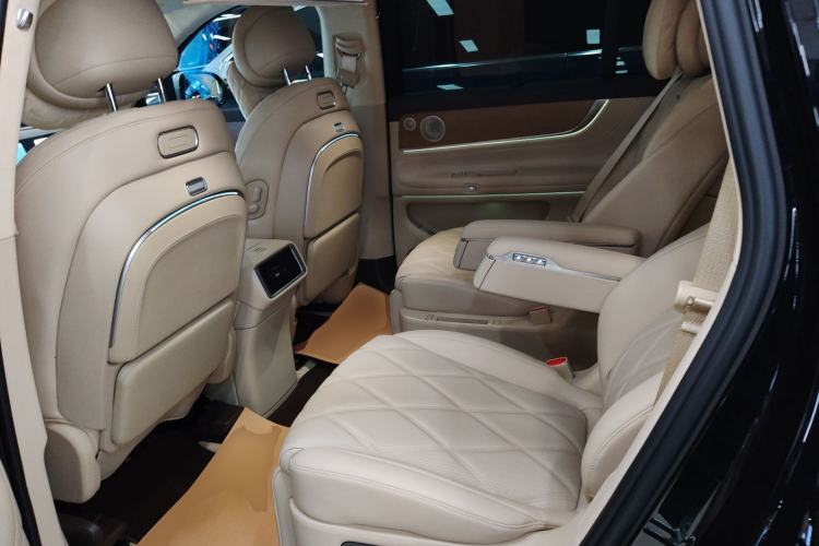 Used Hima AITO M9 2025 Extended-Range Ultra Version 52 kWh 6-Seater Left Rear Seat