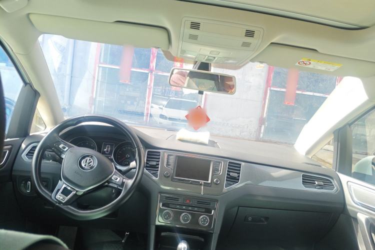 Used Volkswagen Golf Sportsvan 2016 230TSI Automatic Trend Edition
